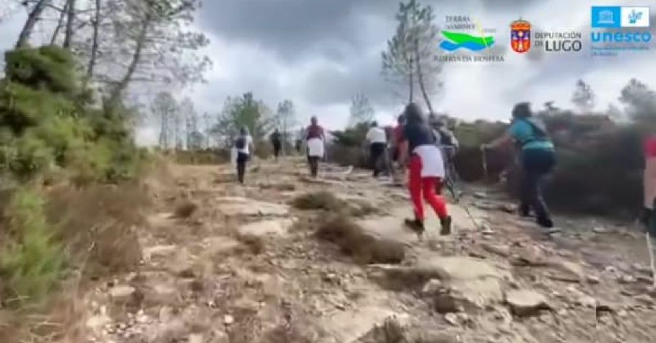 Xavi empuja y el grupo cumple